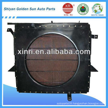 Oversized aluminum auto radiator for heavy duty truck